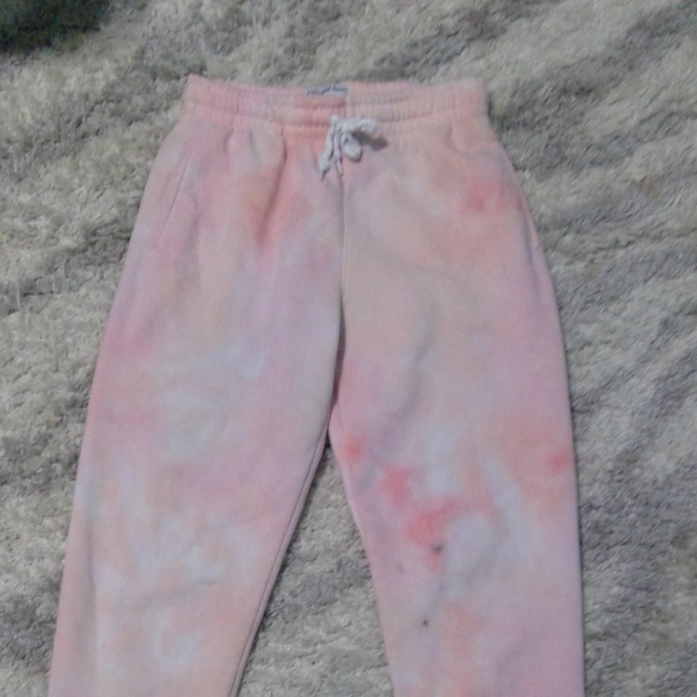 Light pink and white tie dye sweat pants.